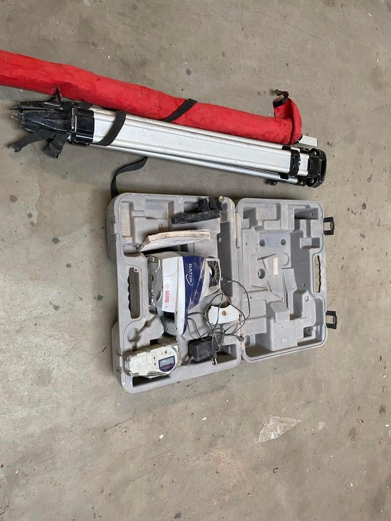 laser op statief Agatec gat 220, Ophalen