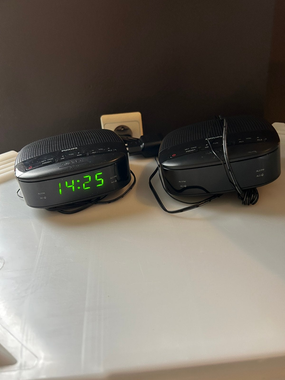 Wekkerradio set van 2, Ophalen of Verzenden, Zo goed als nieuw
