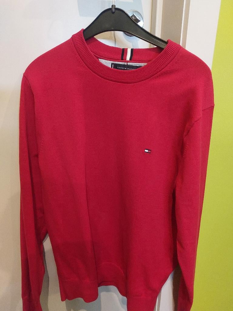 Rode tommy hilfiger heren trui 1x gedragen, Kleding | Heren, Truien en Vesten, Ophalen, Zo goed als nieuw, Maat 46 (S) of kleiner