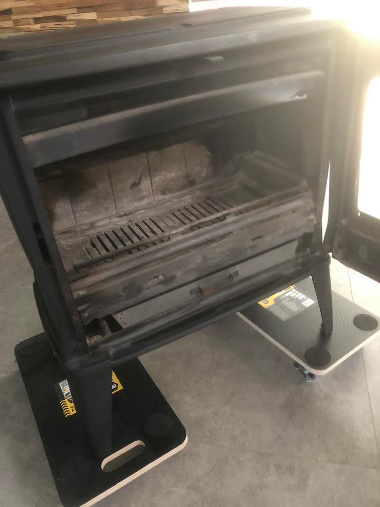 Poêle bois/charbon + deux stères de bois, Ophalen, Gebruikt, Houtkachel, Vrijstaand