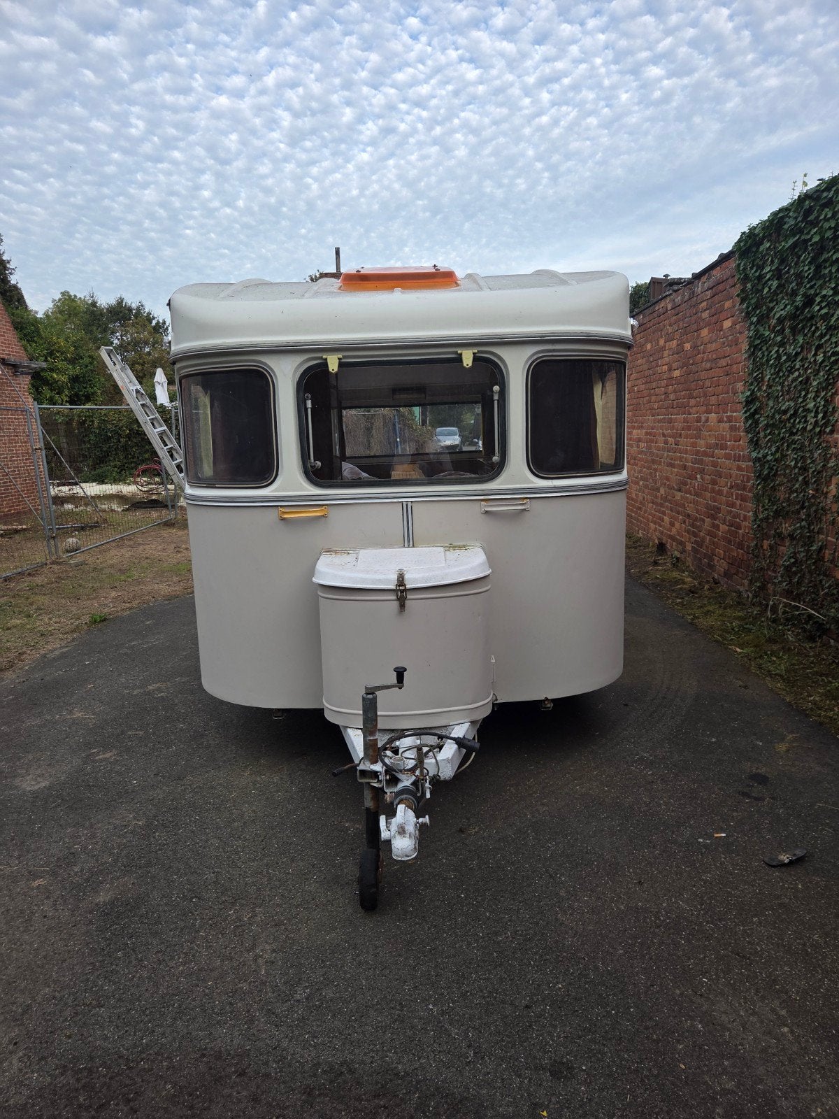 Constructam Comet 5 - bouwjaar 1971, Caravans en Kamperen, Vast bed, Treinzit, Particulier, Koelkast