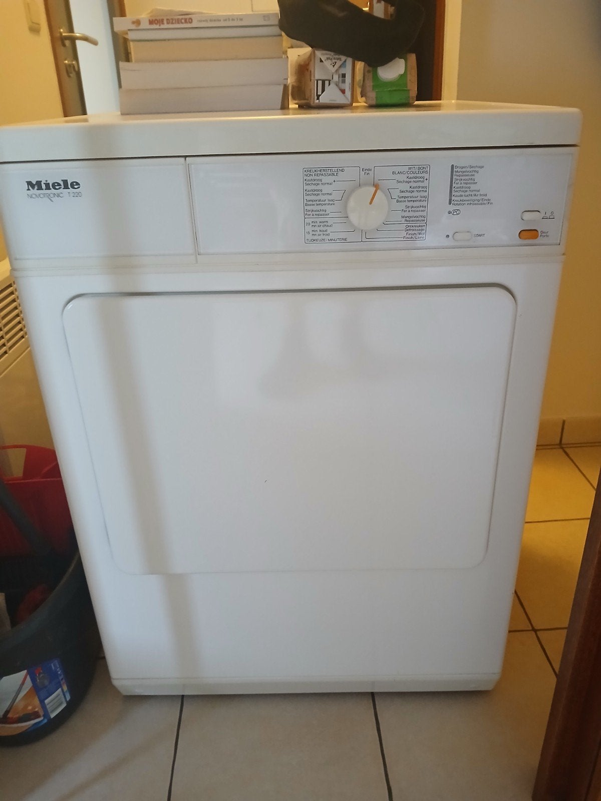 Droogkast Miele T220, Elektronische apparatuur, Ophalen