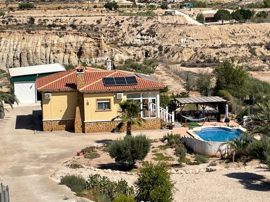CC0650 - Villa de 3 chambres avec piscine, grand garage, Immo, Étranger, Espagne, Maison d'habitation, Campagne