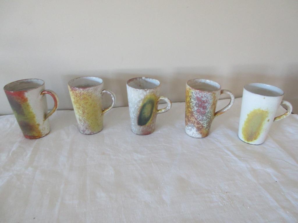 5 tasses cruches avec poignées en céramique vintage sixties, Enlèvement
