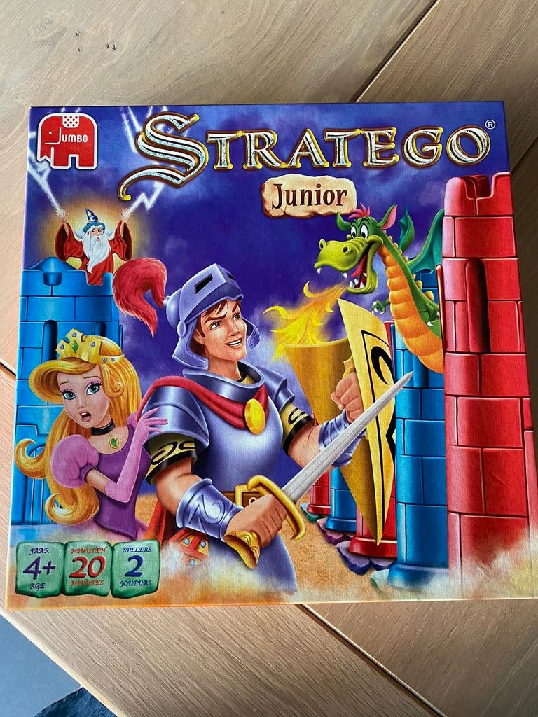 Bordspel Stratego JUNIOR in nieuw staat, Ophalen of Verzenden, Zo goed als nieuw