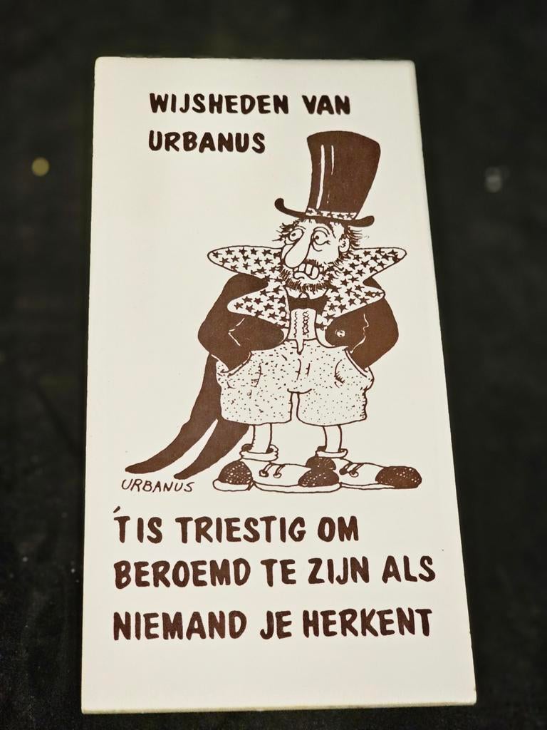 Urbanus Tegel Wijsheiden van Urbanus".
Afmeting 10 x 20 cm, Verzamelen, Ophalen of Verzenden, Zo goed als nieuw