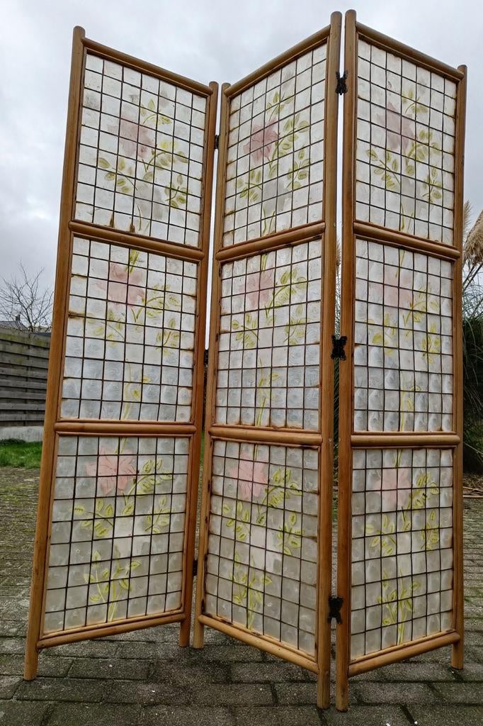 Vintage kamerscherm bamboe/parelmoer bloemmotief., Huis en Inrichting, Woonaccessoires | Kamerschermen, Ophalen, Gebruikt