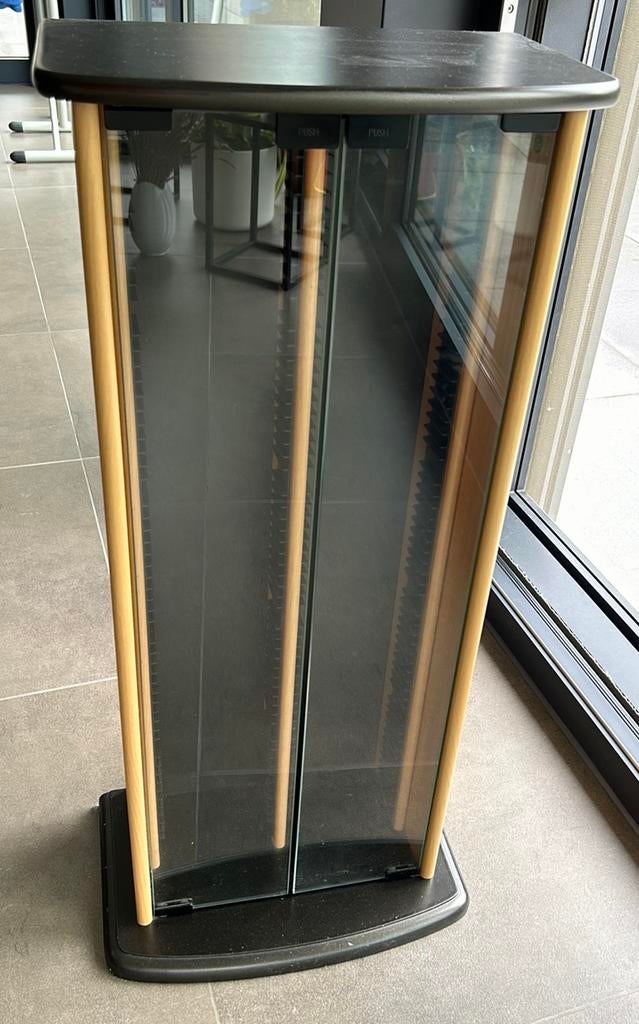 Porte-CD en bois avec portes vitrées, Maison & Meubles, Accessoires pour la Maison | Étagères pour CD & DVD, Utilisé, CD, 75 à 150 disques