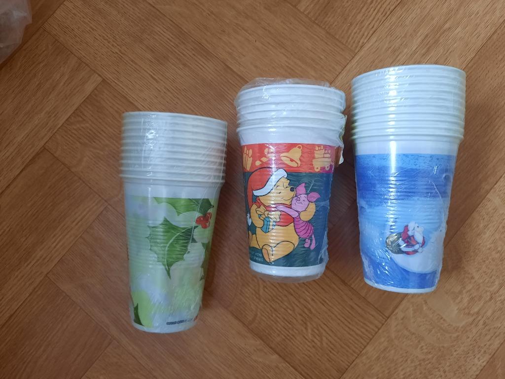 nieuwe pakjes wegwerpbekertjes voor bv kerst, Diversen, Kerst, Ophalen of Verzenden, Nieuw