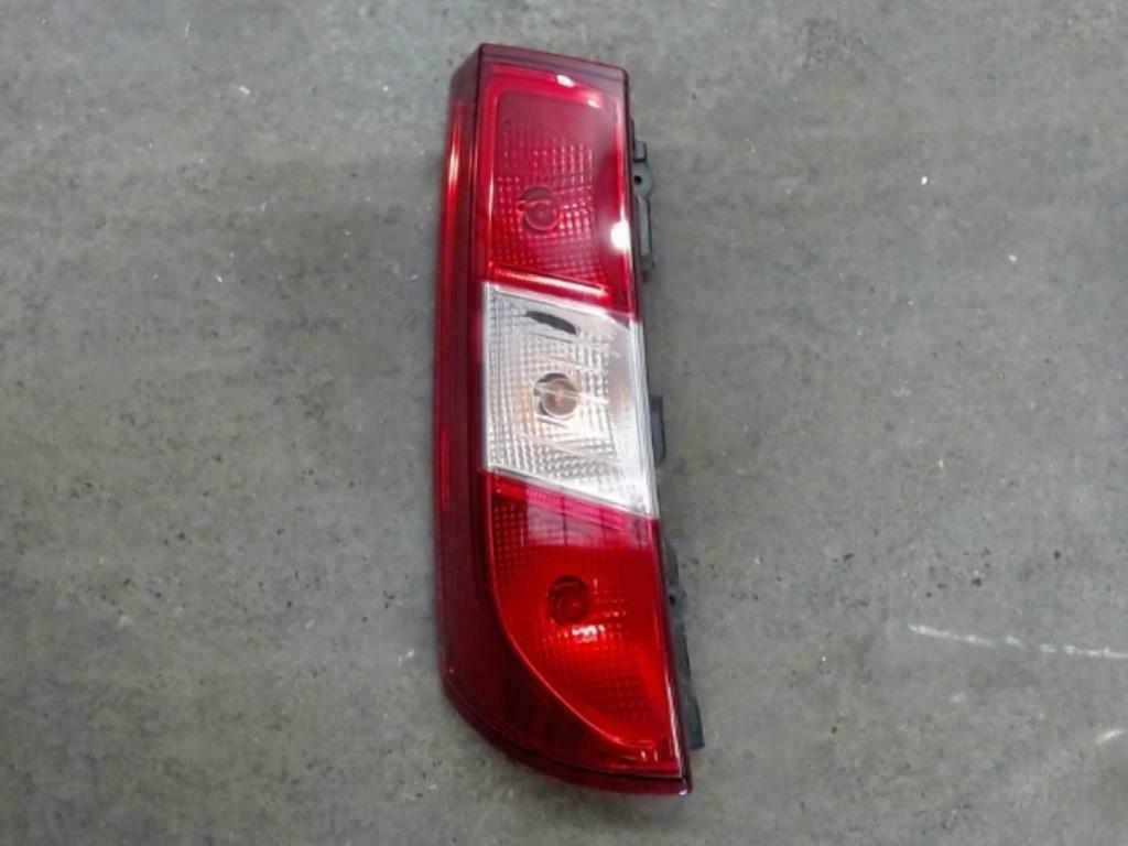 DOKKER LINKS ACHTERLICHT SINDS 09/12, Auto-onderdelen, Ophalen of Verzenden, Dacia