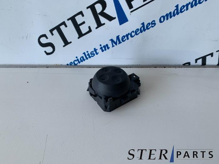 Commutateur réglage siège d'un Mercedes B-Klasse, Enlèvement ou Envoi, 3 mois de garantie, Utilisé, Mercedes-Benz