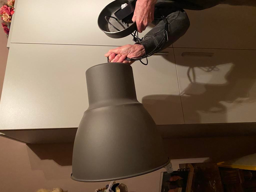 Lampe moderne en fer brun, Enlèvement, Comme neuf
