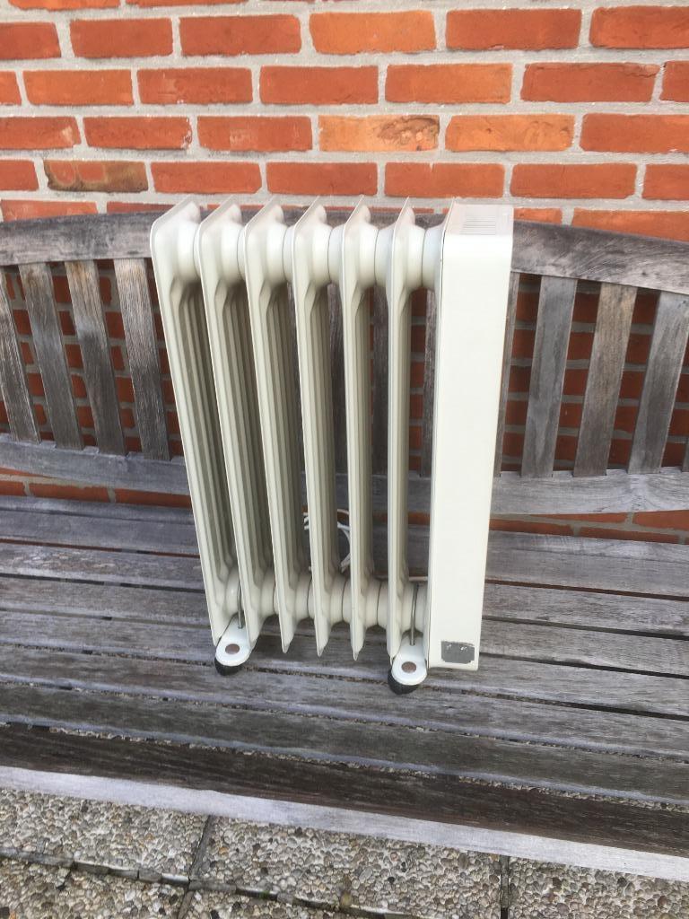 Elektrisch kacheltje - verwarming - van het merk DeLonghi, Ophalen, Zo goed als nieuw