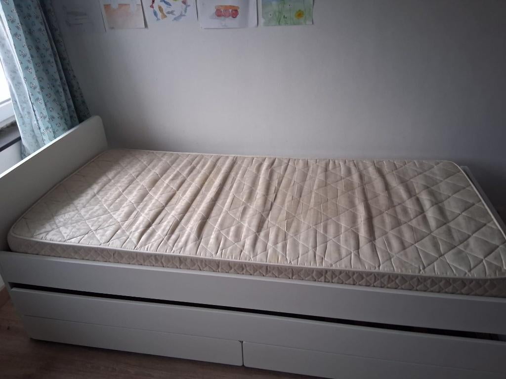Kinderbed 90 x 200 cm met extra uitschuifbaar bed., Ophalen, Gebruikt, 90 cm, Eenpersoons