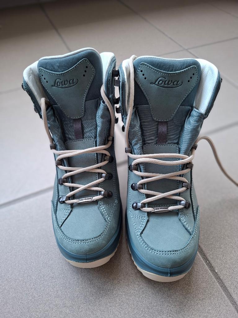 Lowa wandelbottines in retro blauw, Ophalen, Lage of Enkellaarzen, Nieuw, Lowa