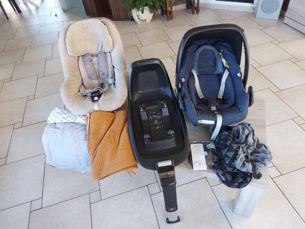 Maxicosi en autostoel, Ophalen, Verstelbare rugleuning, Zo goed als nieuw, Isofix
