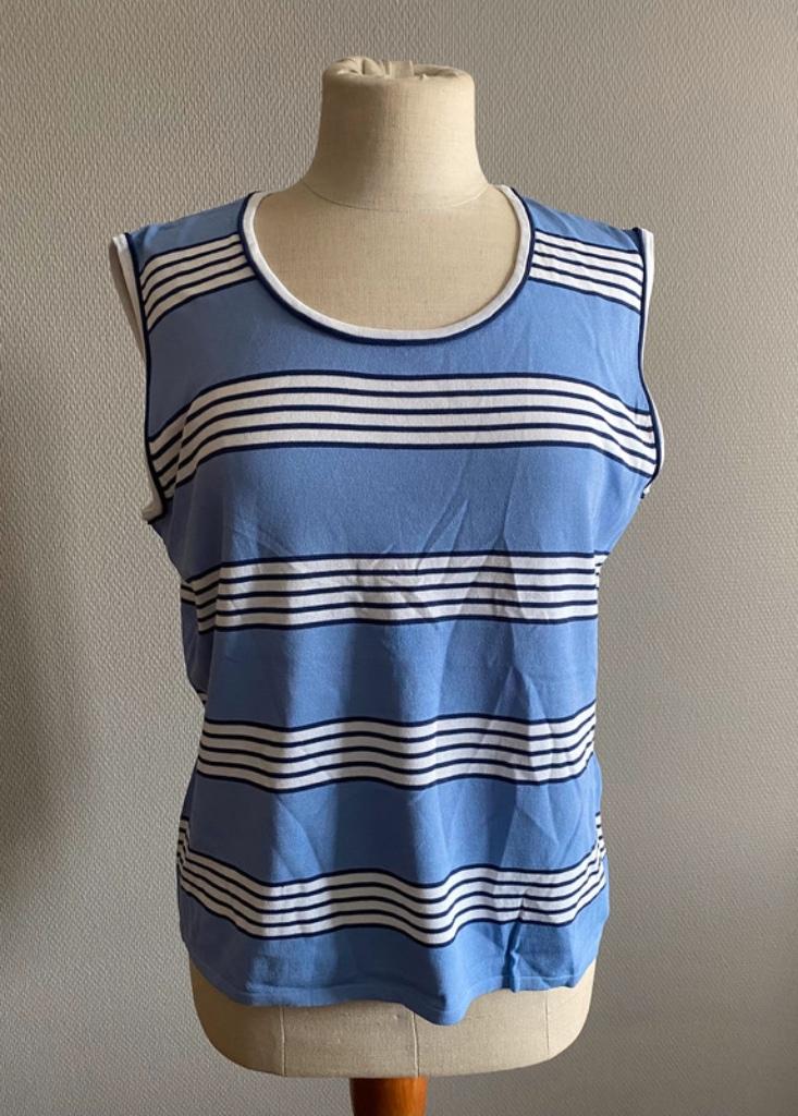 Blauw mouwloos topje Attitude by Véquaud maat 44, Maat 42/44 (L), Zo goed als nieuw, Attitude by Véquaud, Zonder mouw