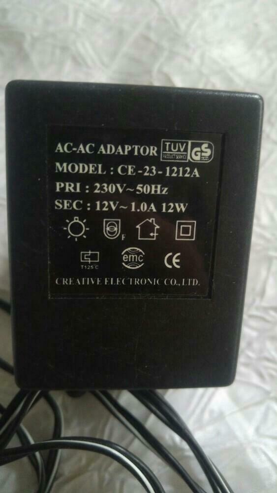 chargeur lader Ce-23-1212a 12v 1A 12w port 5.47mm, Enlèvement ou Envoi, Comme neuf, TV