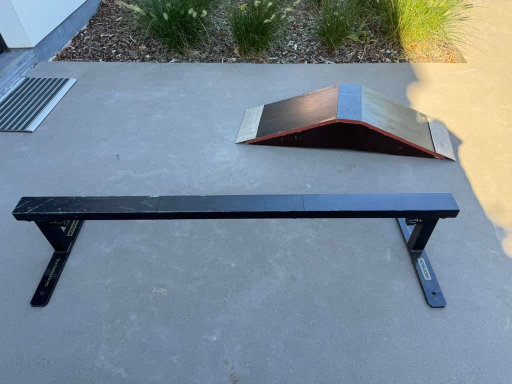 Skate rail Decathlon + skate schans, Ophalen, Gebruikt