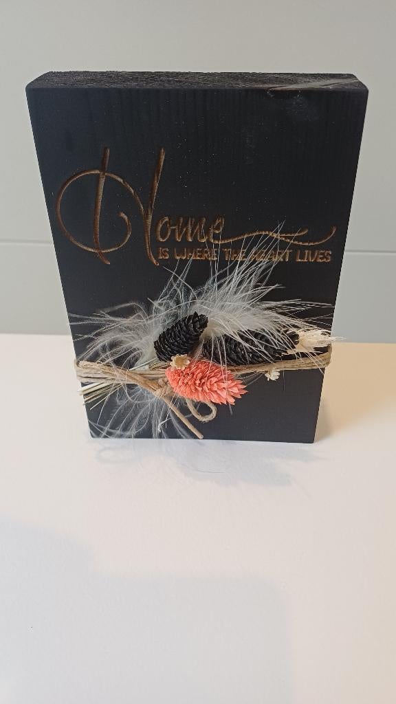 Bloc en bois noir épelé « Home » neuf Dernière pièce, Enlèvement ou Envoi, Comme neuf