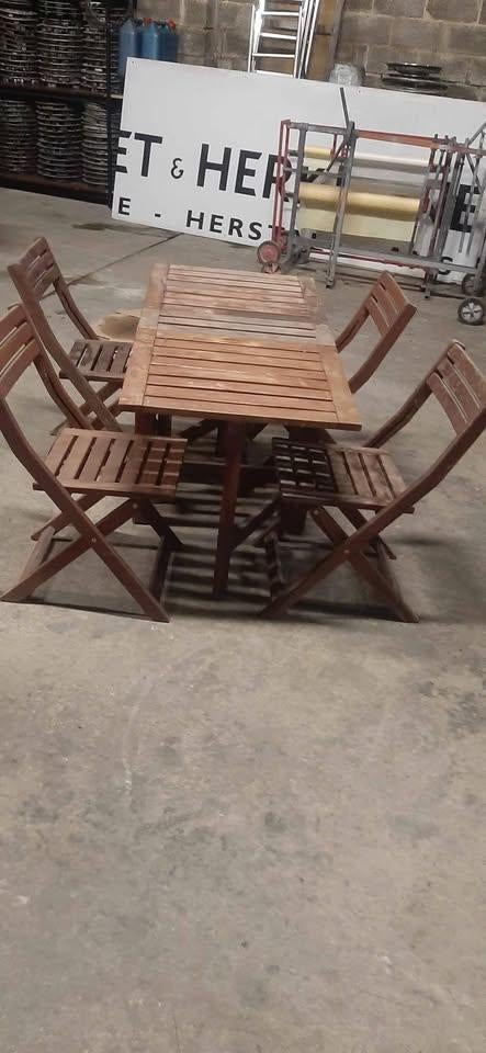 4 chaises et table pliante en teck., Jardin & Terrasse, Chaise, Utilisé, Sets de jardin, Enlèvement