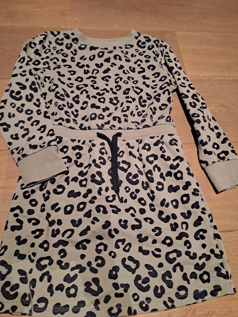 Kleedje maat 128, Kinderen en Baby's, Kinderkleding | Maat 128, Meisje, Ophalen of Verzenden, Zo goed als nieuw, Jurk of Rok