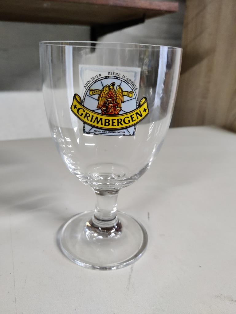 Gepersonaliseerde Grimbergen glazen Magritte Paris 2005, Ophalen of Verzenden, Nieuw