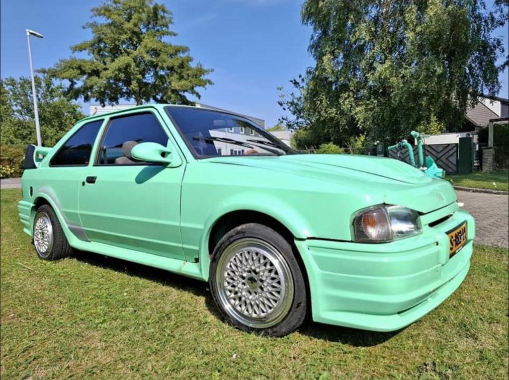 Ford escort mk4 rs turbo look alike, Auto's, Ford, Escort, Zwart, Handgeschakeld, Particulier