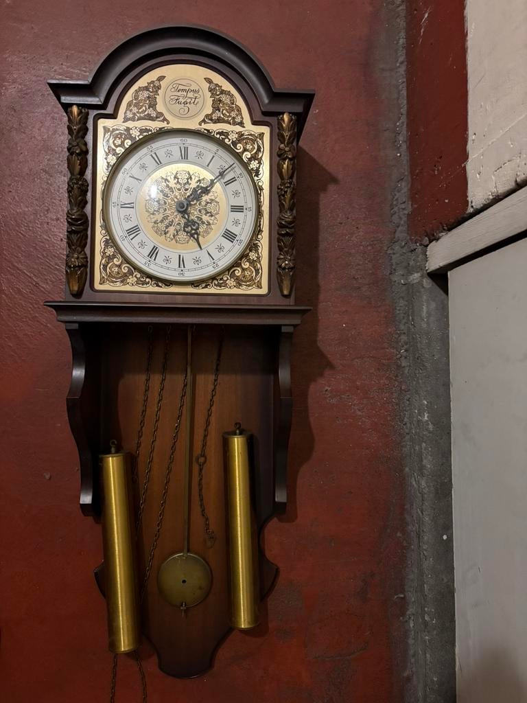 Oude slingerklok, Enlèvement ou Envoi