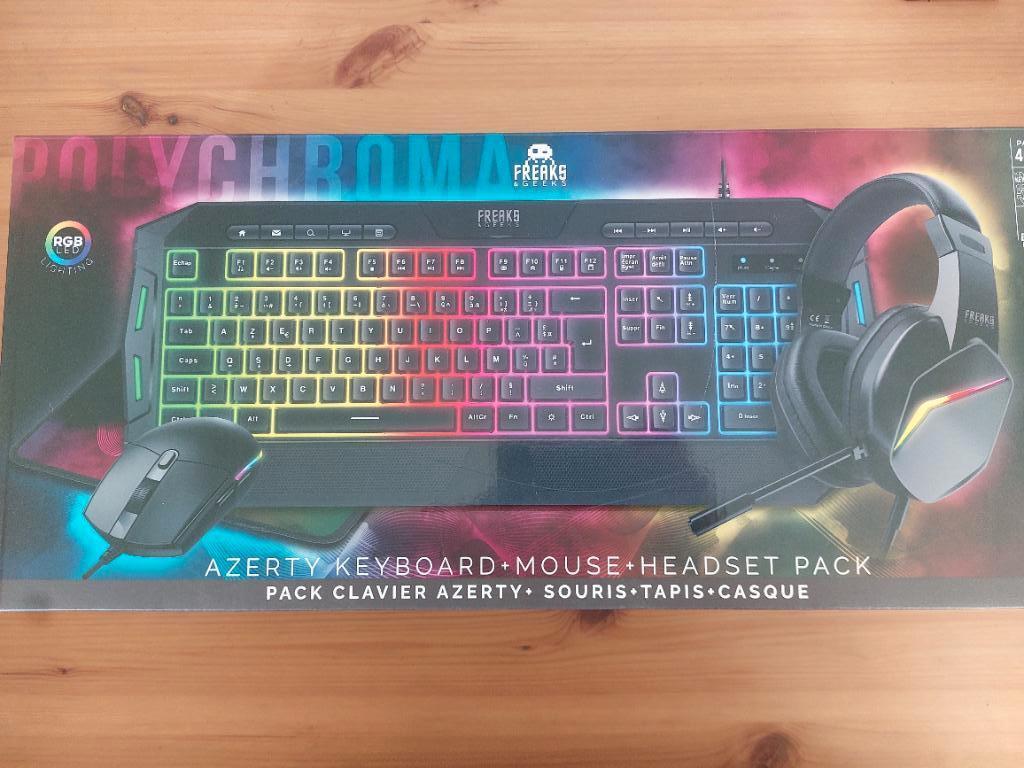 Kit gamer led (souris, clavier, casque, tapis,...), Ophalen, Toetsenbord en muis-set, Freaks, Bedraad