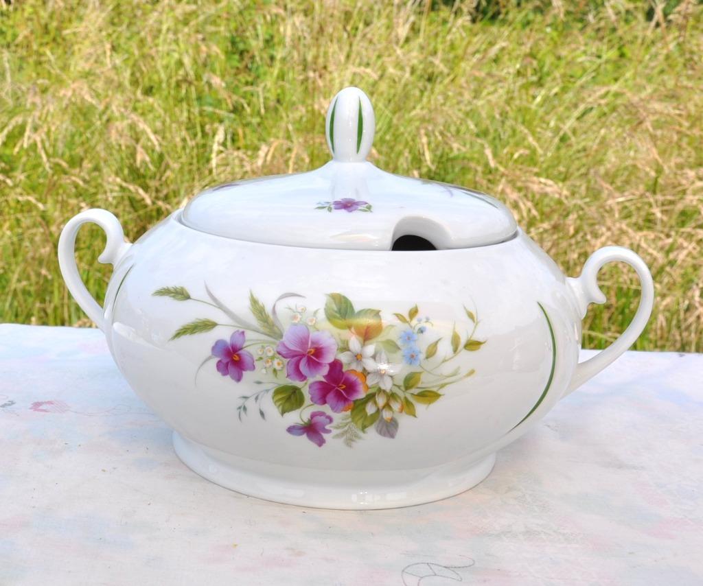 soupiere en porcelaine decor fleurs de pensées, Enlèvement ou Envoi