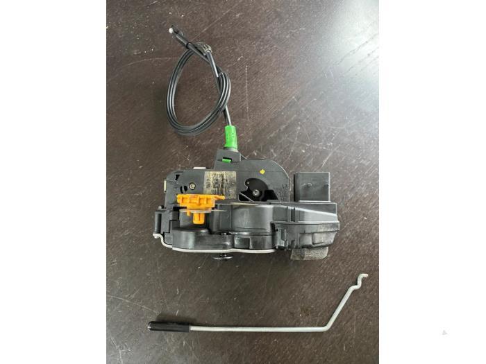 Deurslot Mechaniek 4Deurs links-achter van een Opel Insignia, Ophalen of Verzenden, 3 maanden garantie, Gebruikt, Opel