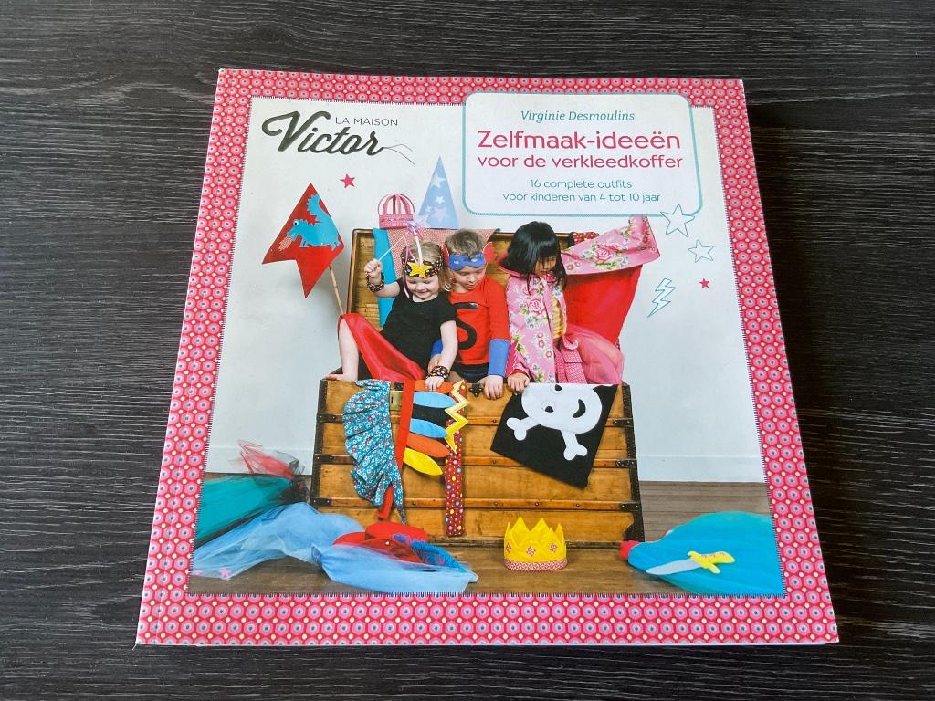 Zelfmaak-ideeën voor de verkleedkoffer Virginie Desmoulins, Ophalen of Verzenden, Nieuw