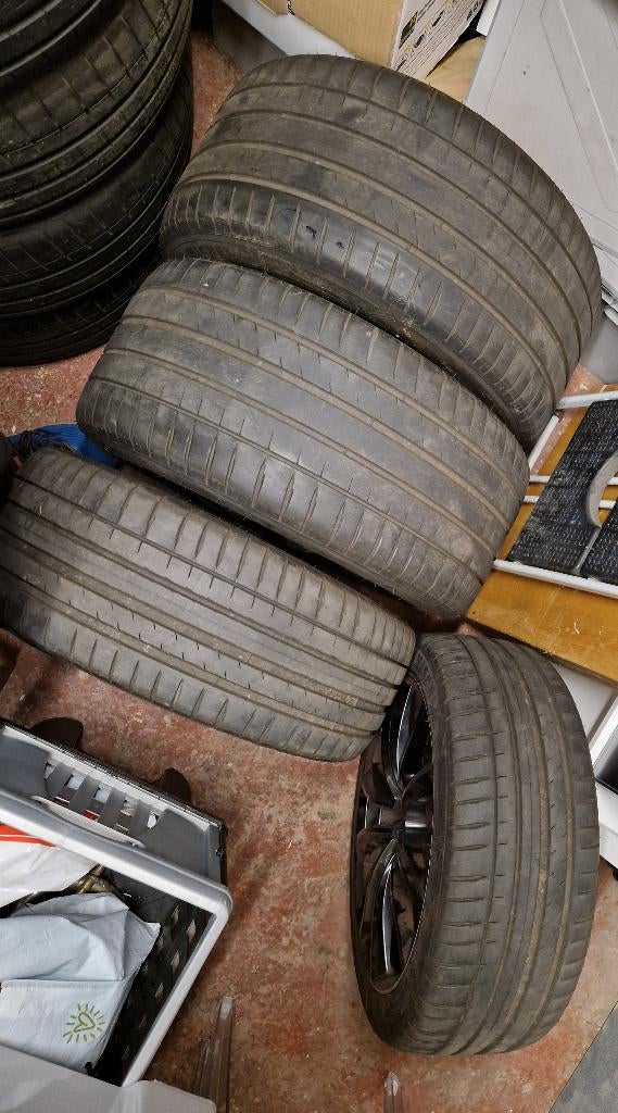 Michelin Pilot Sport 4: 235 & 265/40/18 + gratis velgen, Auto-onderdelen, Banden en Velgen, Ophalen, 18 inch, Gebruikt, Banden en Velgen