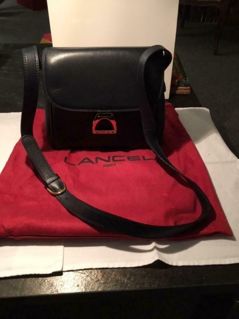 Donkerblauwe lederen handtas Lancel - in prijs verlaagd, Enlèvement, Comme neuf, Bleu, Sac à main