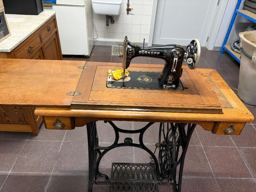 Durkopp naaimachine vintage, Enlèvement