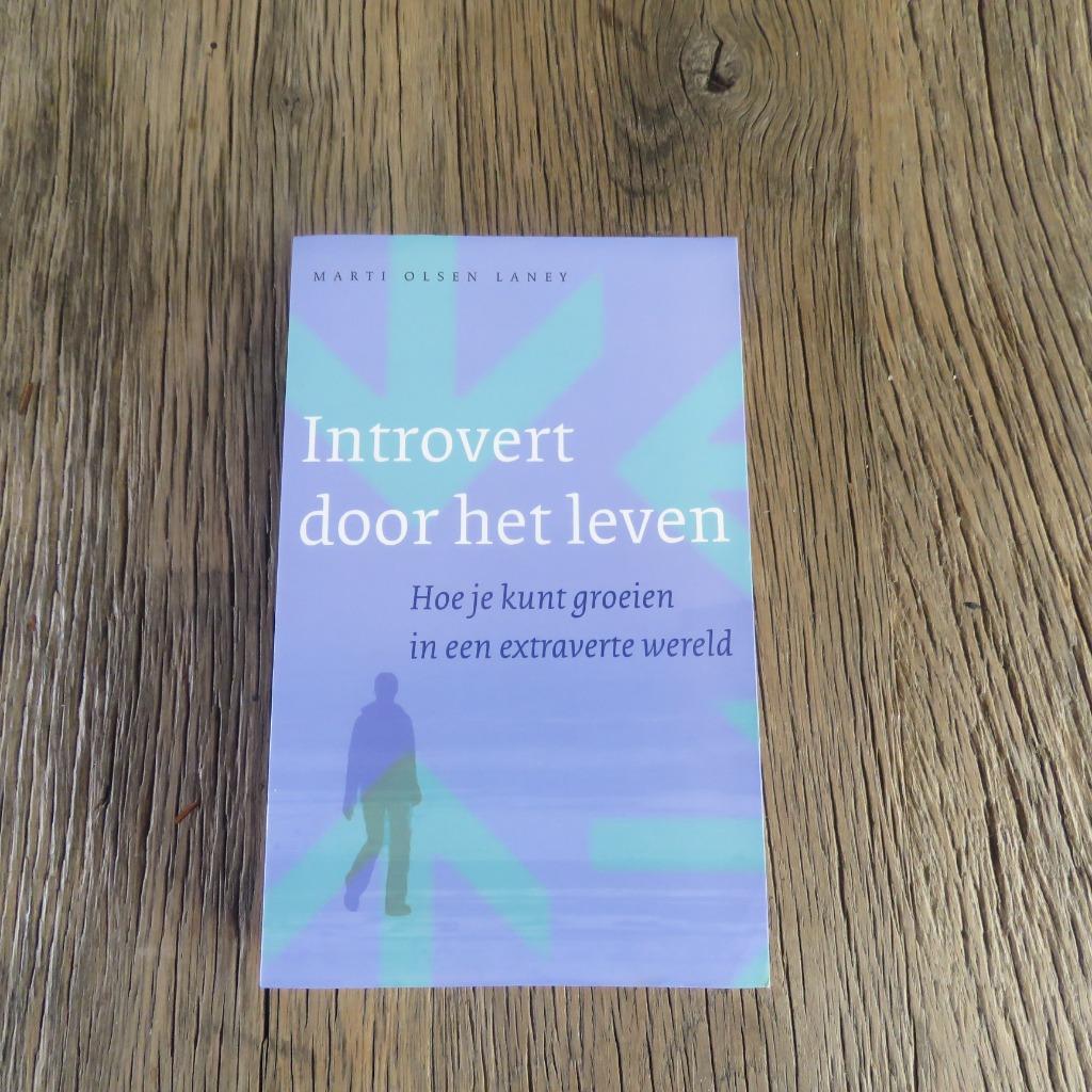 Introvert door het leven Marti Olsen Laney, Enlèvement ou Envoi