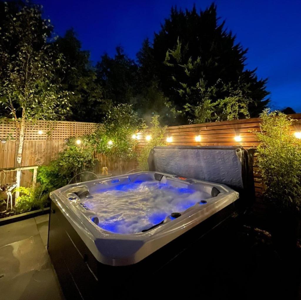 jacuzzi 5pers beste& dikkste isolatie /krachtig korting 3295, Ophalen, Nieuw