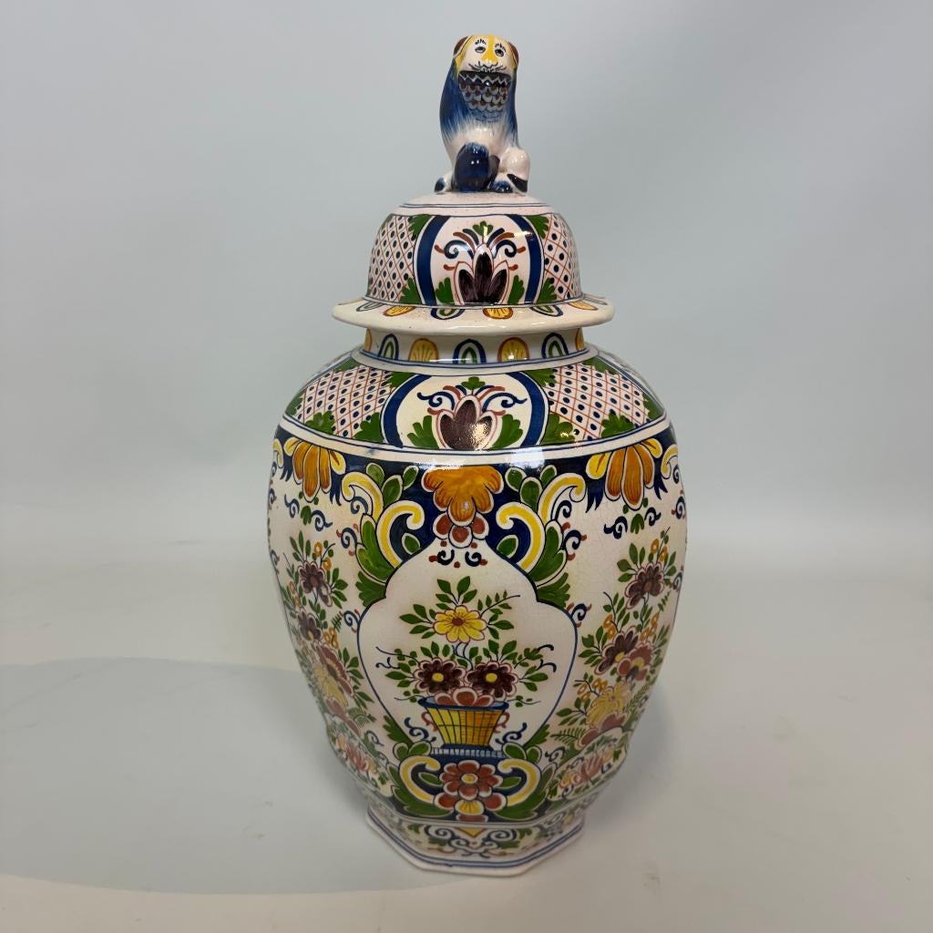 Vase ancien de Boch Frères avec couvercle, Antiquités & Art, Enlèvement ou Envoi