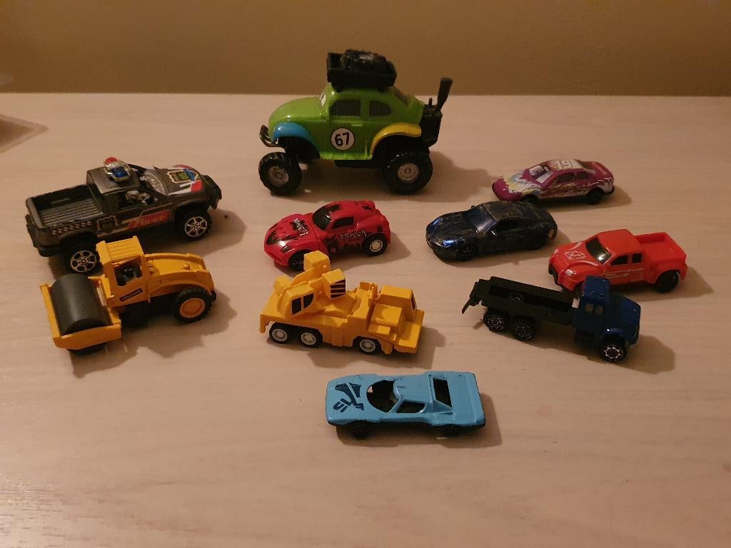 lot van 10 auto's, 8 kleine en 2 grote, Ophalen of Verzenden, Zo goed als nieuw, Auto