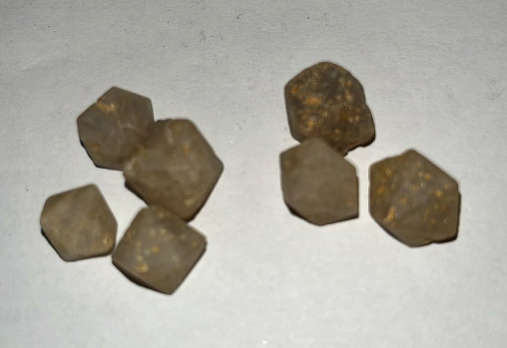 7 Beta Kwarts kristallen of Javaanse Diamanten, Verzamelen, Mineralen en Fossielen, Mineraal, Ophalen of Verzenden