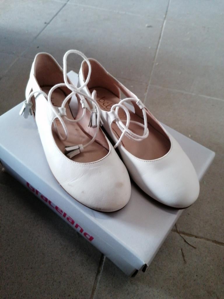 Communie schoenen Beberlis maat 30 wit ballerina, Kinderen en Baby's, Kinderkleding | Schoenen en Sokken, Ophalen, Zo goed als nieuw