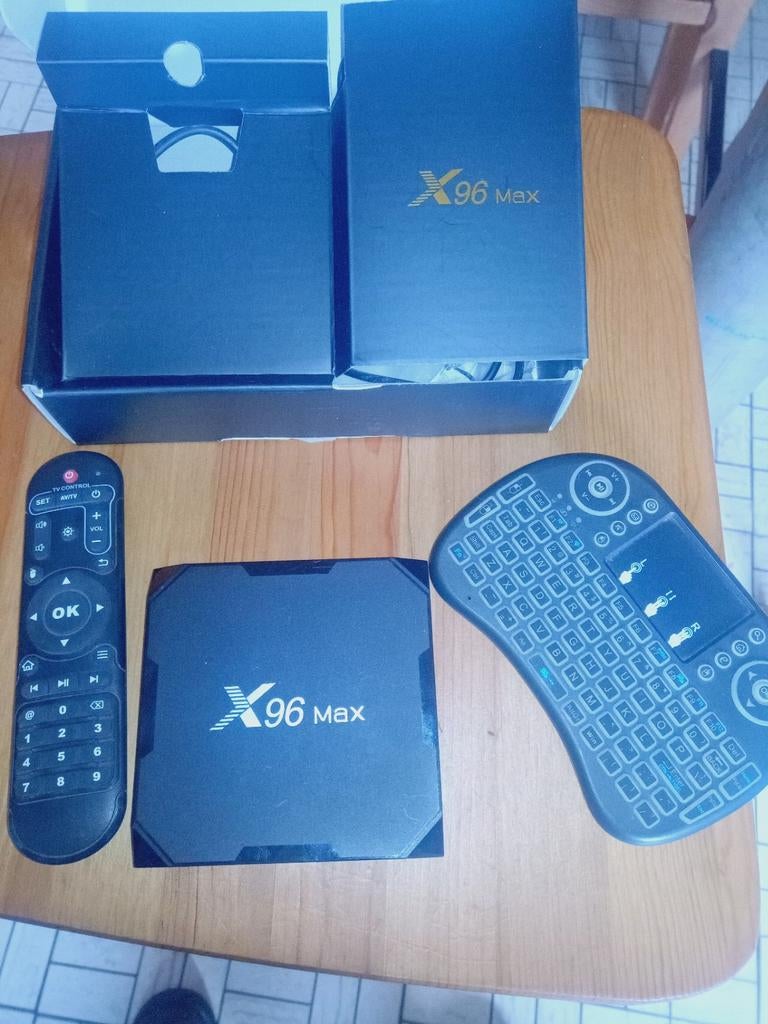 Boîtier TV Android X96 Max avec clavier et souris Bluetooth, Enlèvement