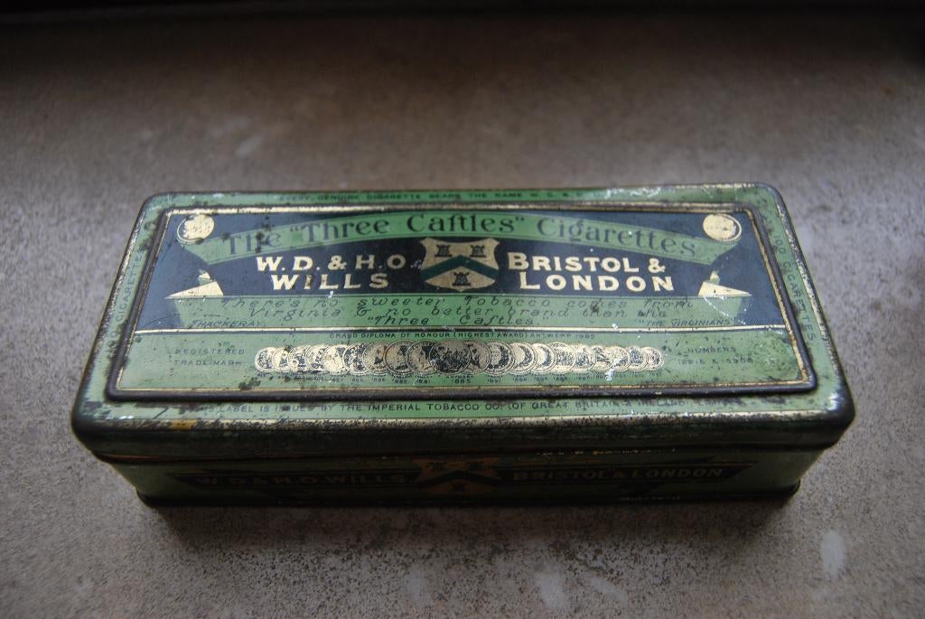 THE THREE CAFTLES CIGARETTES LONDON.ANCIENNE BOITE A CIG., Enlèvement ou Envoi