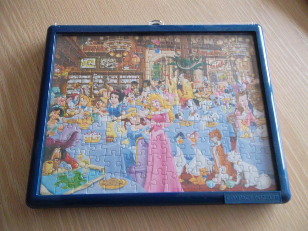 compact puzzel sneeuwwitje en de zeven dwergen, Ophalen of Verzenden, Sneeuwwitje of Doornroosje, Zo goed als nieuw, Overige typen