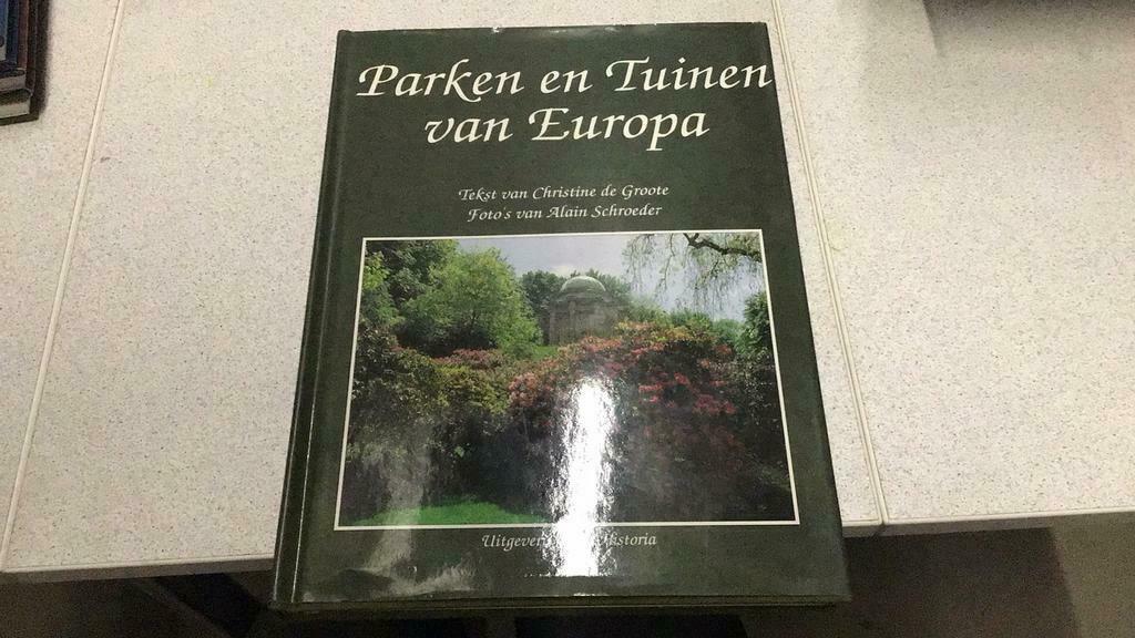 Parken en tuinen van Europa Artis (z K1), Ophalen of Verzenden, Zo goed als nieuw