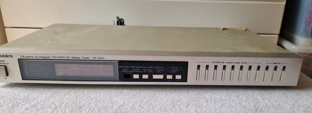 Tuner Hi-Fi Vintage Technics ST-S31L - FM/MW/LW Quartz Synth, Enlèvement, Comme neuf