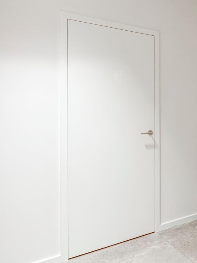 Nieuwe binnendeuren met luxe kassement, plaatsing mogelijk, Doe-het-zelf en Bouw, Binnendeur, Nieuw, Ophalen of Verzenden, 200 tot 215 cm