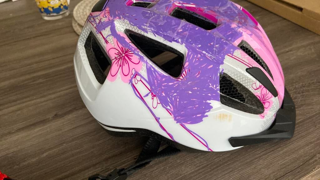 Valhelm met achterlicht kinderen 7-12 jaar, Fietsen en Brommers, Ophalen of Verzenden, Zo goed als nieuw