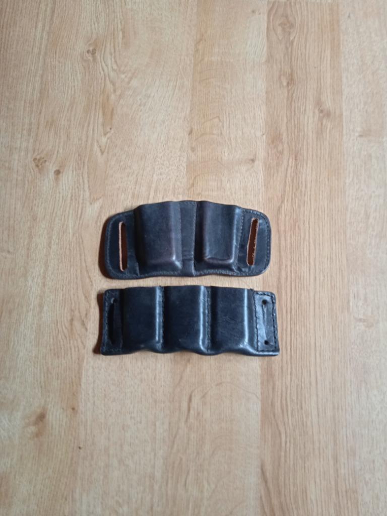 Porte chargeur en cuir. x2, Collections, Enlèvement, Autres, Autres types